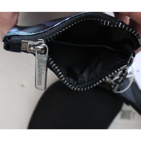 Lululemon LW9FNPS O/S Flower Meld Mini Multi/Gunmetal Dual Pouch Wristlet - Picture 6 of 7